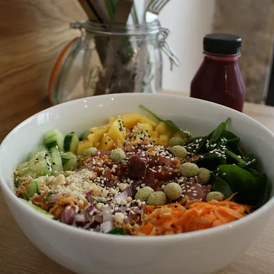 Natives : le poke bowl débarque rue de Lancry