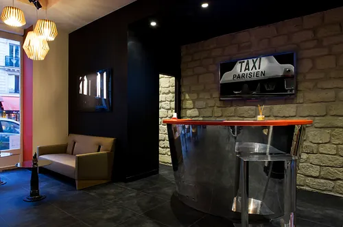 L'Hôtel Atmosphères Galerie d'art Hôtel Paris