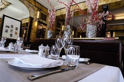 Le Vaudeville Restaurant Paris
