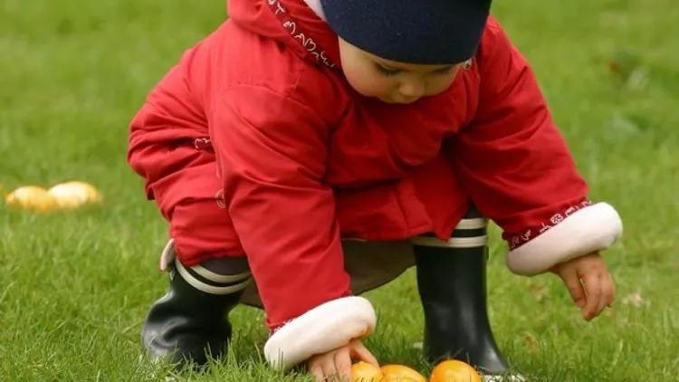Chasse aux oeufs dans les Jardins Renoir