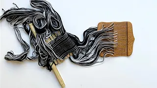 Atelier de tissage à la ceinture