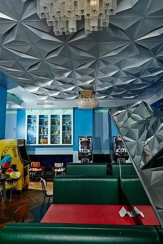 Le Fantôme Restaurant Bar Paris