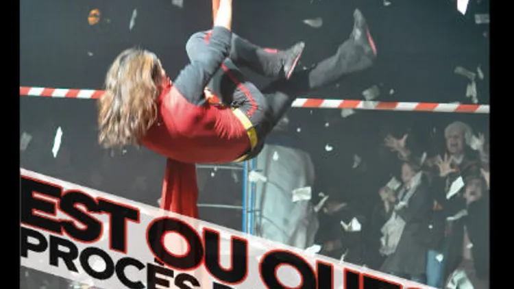 Est ou Ouest - Procès d'intention