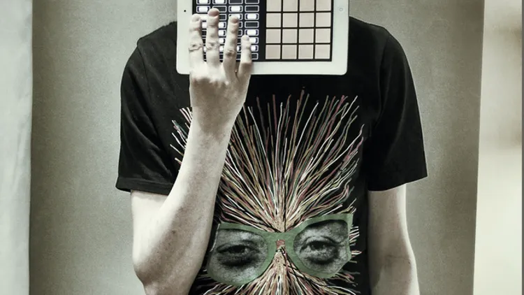 Mord Fustang - R-ASH - Silent
