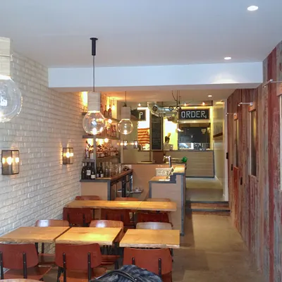 The Beast : viandes fumées & barbecue géant