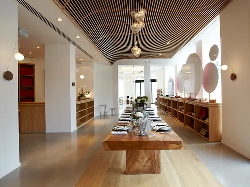 La Compagnie Française de l'Orient et de la Chine Restaurant Galerie d'art Shop Paris