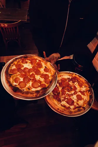 Sonny's Pizza Restaurant Paris