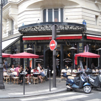 Le Café Charlot
