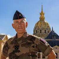 Gouverneur militaire de Paris