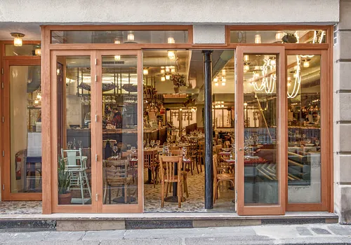 UNO Restaurant Paris
