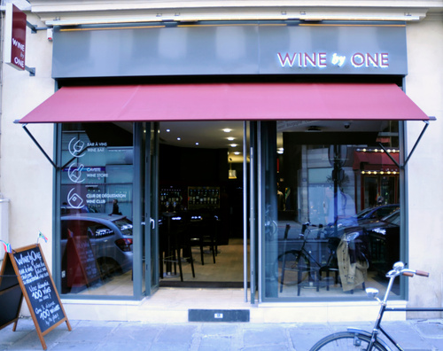 Wine by One Montaigne Restaurant Shop Paris