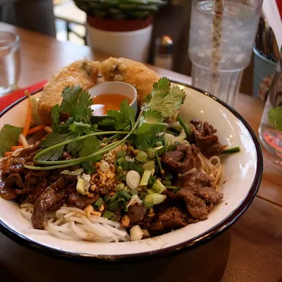 James Bún, la street food franco-vietnamienne s'installe aux Batignolles