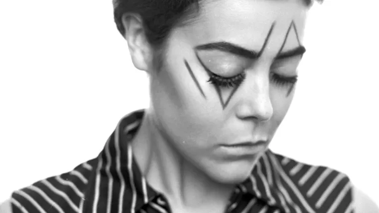 Louisahhh - Dactylo - Rituel
