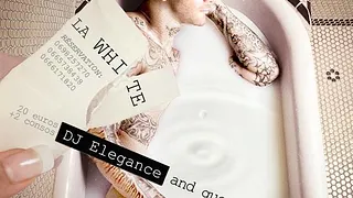 La white tous en blanc