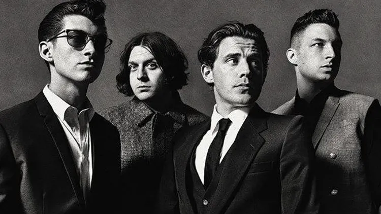 SUNDAY TRIBUTE // ARCTIC MONKEYS