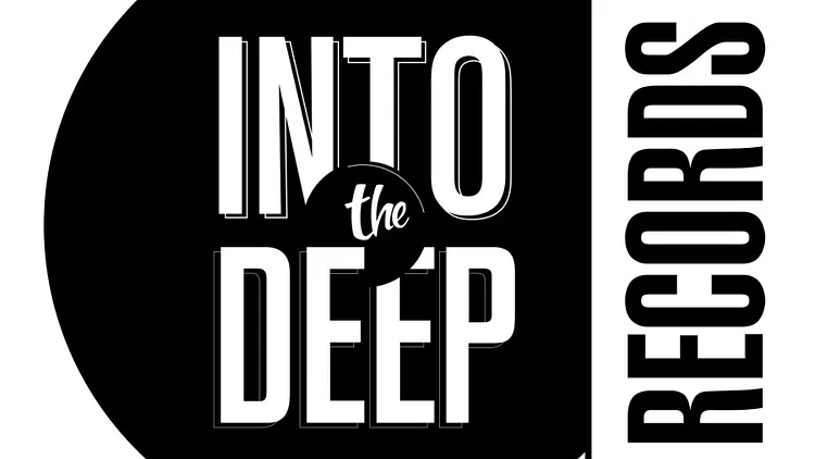 Into The Deep & Dansons Paris Takeover