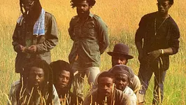 Black Roots + aba shanti i en concert
