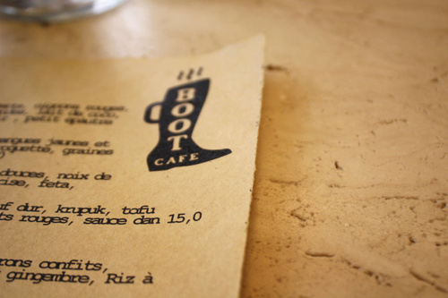 Boot Café Restaurant Paris