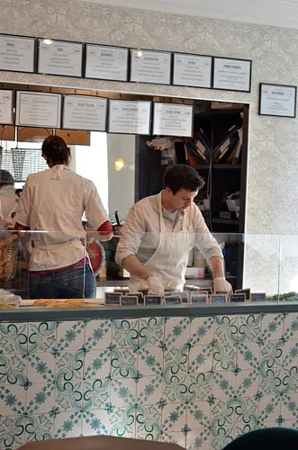 Mojo forgood Restaurant Bar Paris