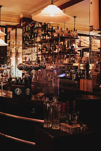 Café Moderne Restaurant Bar Paris