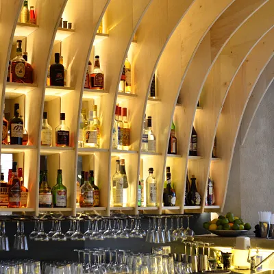 Gravity Bar : le bar à cocktails qui va vous faire surfer