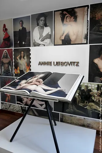 Taschen pop-up store Galerie d'art Shop Paris