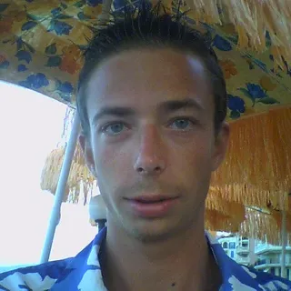 Nicolas L