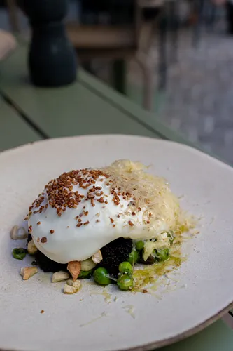 Quartier Restaurant Paris