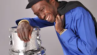 KOTO BRAWA & THE WAKMAN en concert