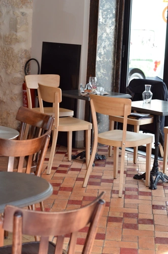 Café Petite Restaurant Paris