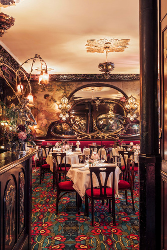 Maxim's Restaurant Bar Paris
