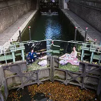 Installation photographique "Le Léthé" sur le canal de l'Ourcq, par Yann Datessen