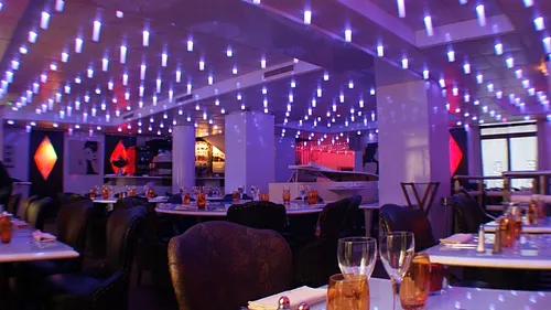 Music Hall Restaurant Bar Paris