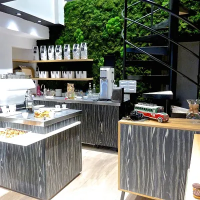 Le café de la Maison Caron déploie ses arômes à République