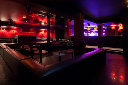 Le Noire Platine Club Paris