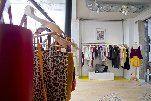 La Cour Shop Paris