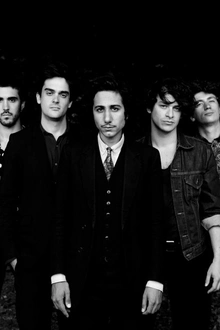 Feu! chatterton + radio elvis en concert
