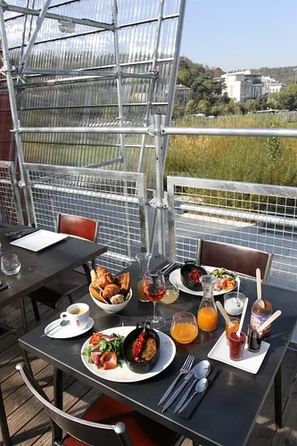 Les Grandes Tables de l'île Seguin Restaurant Boulogne-Billancourt
