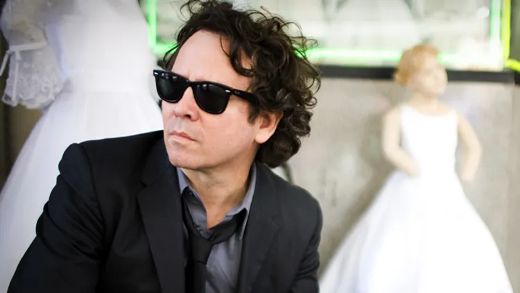 GRANT LEE PHILLIPS en concert