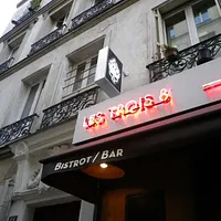 Les Trois 8