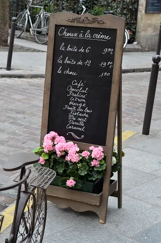 Odette Restaurant Shop Paris