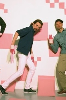 WhoMadeWho