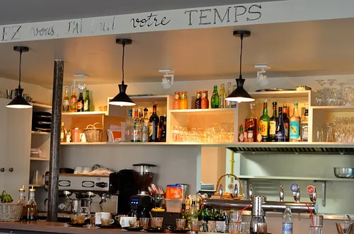 Le Petit Carillon Restaurant Bar Paris