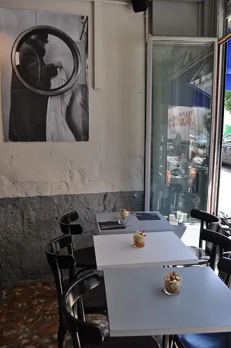 Les Dégommés Restaurant Bar Paris