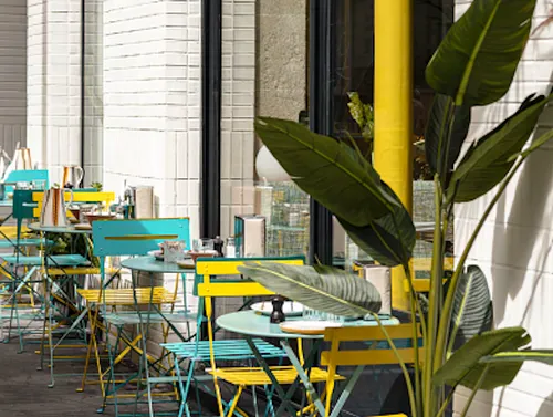 Cali Uptown Restaurant Paris