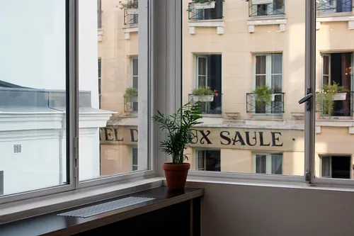 Café by Season Restaurant Paris
