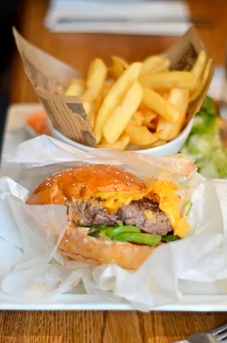 Meatpacking Restaurant Paris