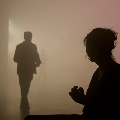 Dans la solitude des champs de coton : une expérience sensorielle au Théâtre des Bouffes du Nord