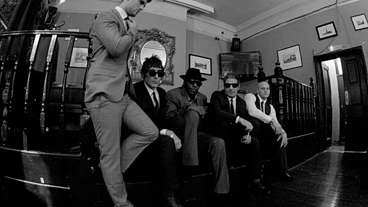 DUB PISTOLS