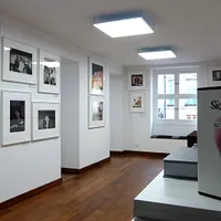 Taschen pop-up store